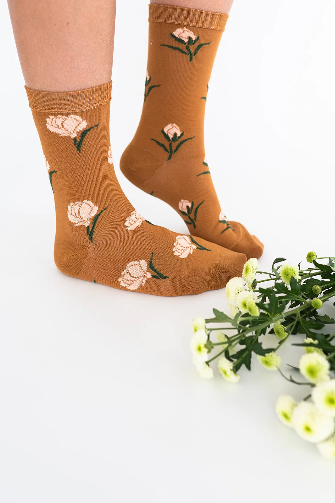 Friday Sock Co. Women's Mismatched Socks | Blooming Flowers