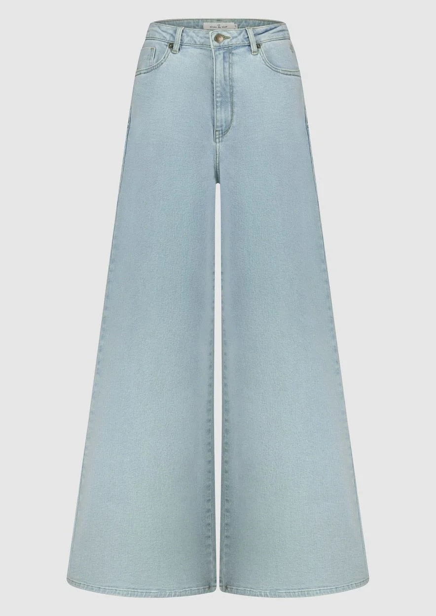 Circle Of Trust - Harley Duchess Wide Leg Flared Jeans - Precious Blue