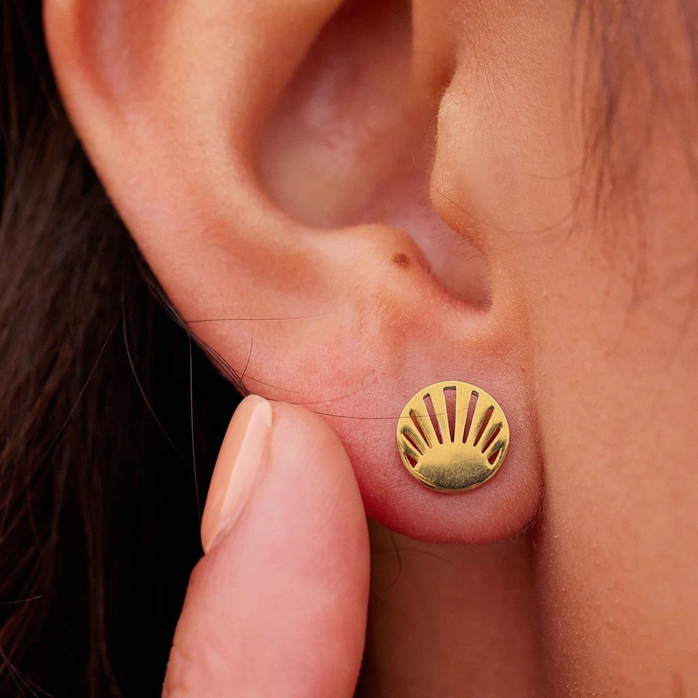 Pura Vida Cutout Sunburst Stud Earrings, Gold |  Handmade Costa Rica