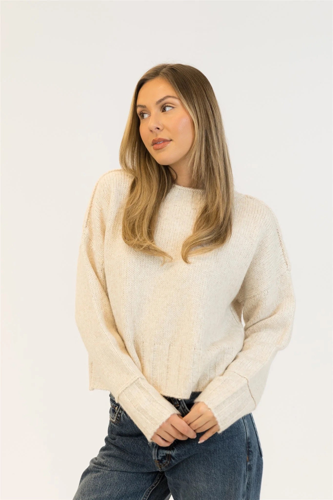 Lyla + Luxe Timmy Crewneck Pullover | Champagne