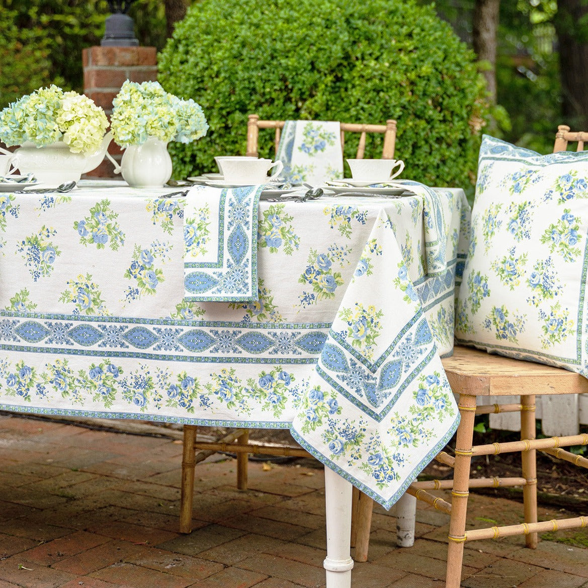 April Cornell - Cotton Tablecloth - Estella Blue