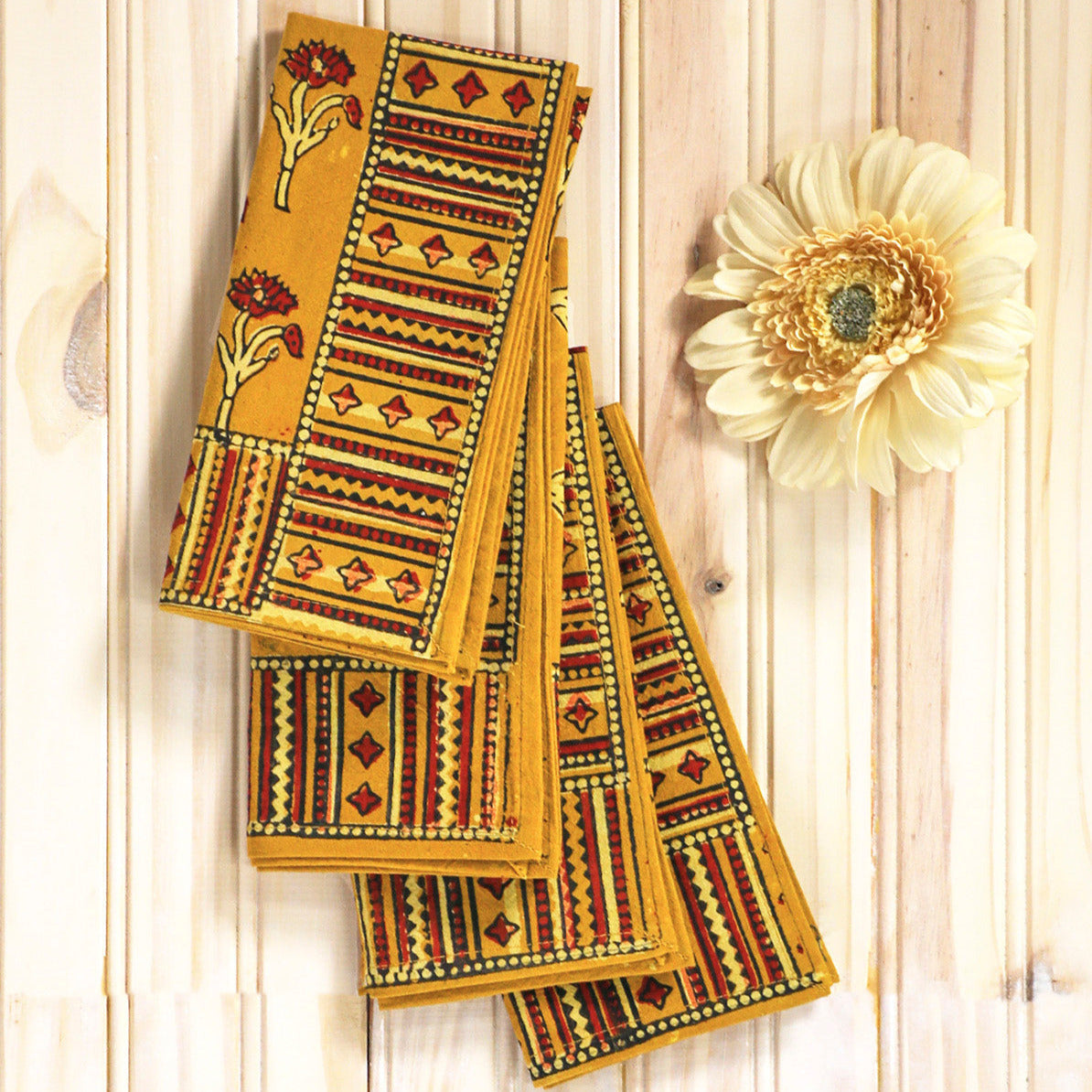 April Cornell Cotton Napkins Set of 4, Tumeric | Natural Dye