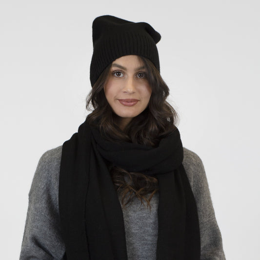 Lyla + Luxe Beanie Black
