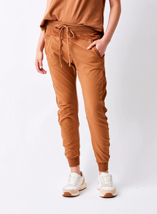 The Ultimate Jogger - Pecan