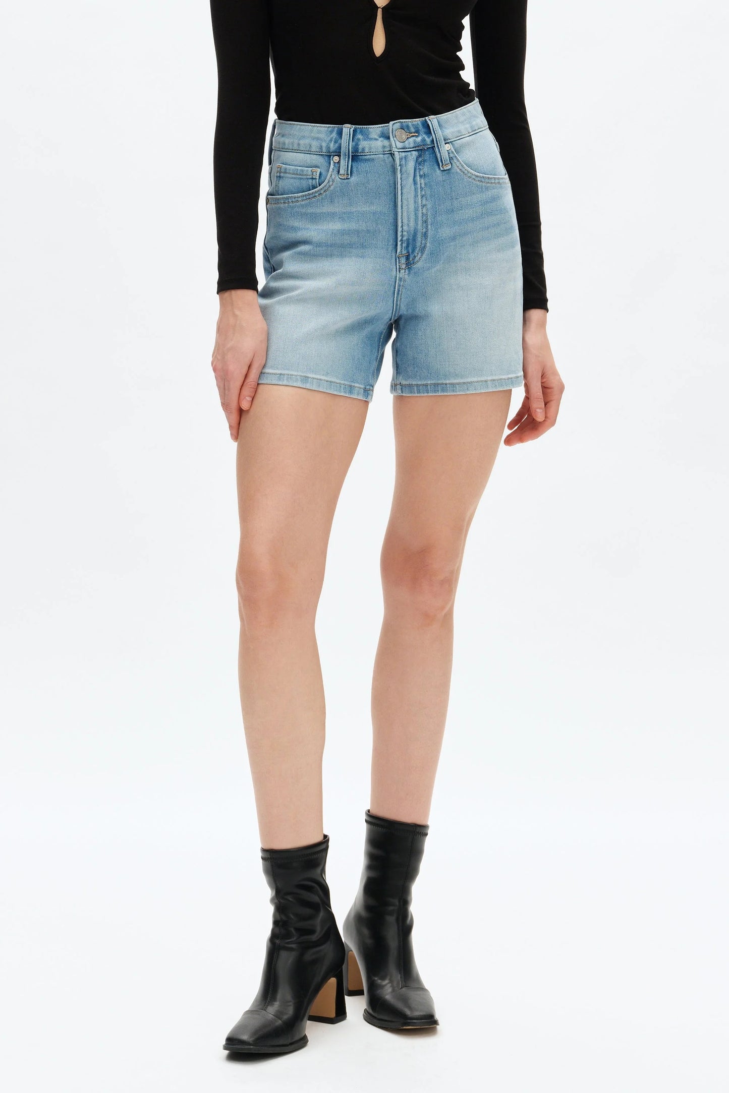 Elowen High Rise Jean Shorts - Light Blue