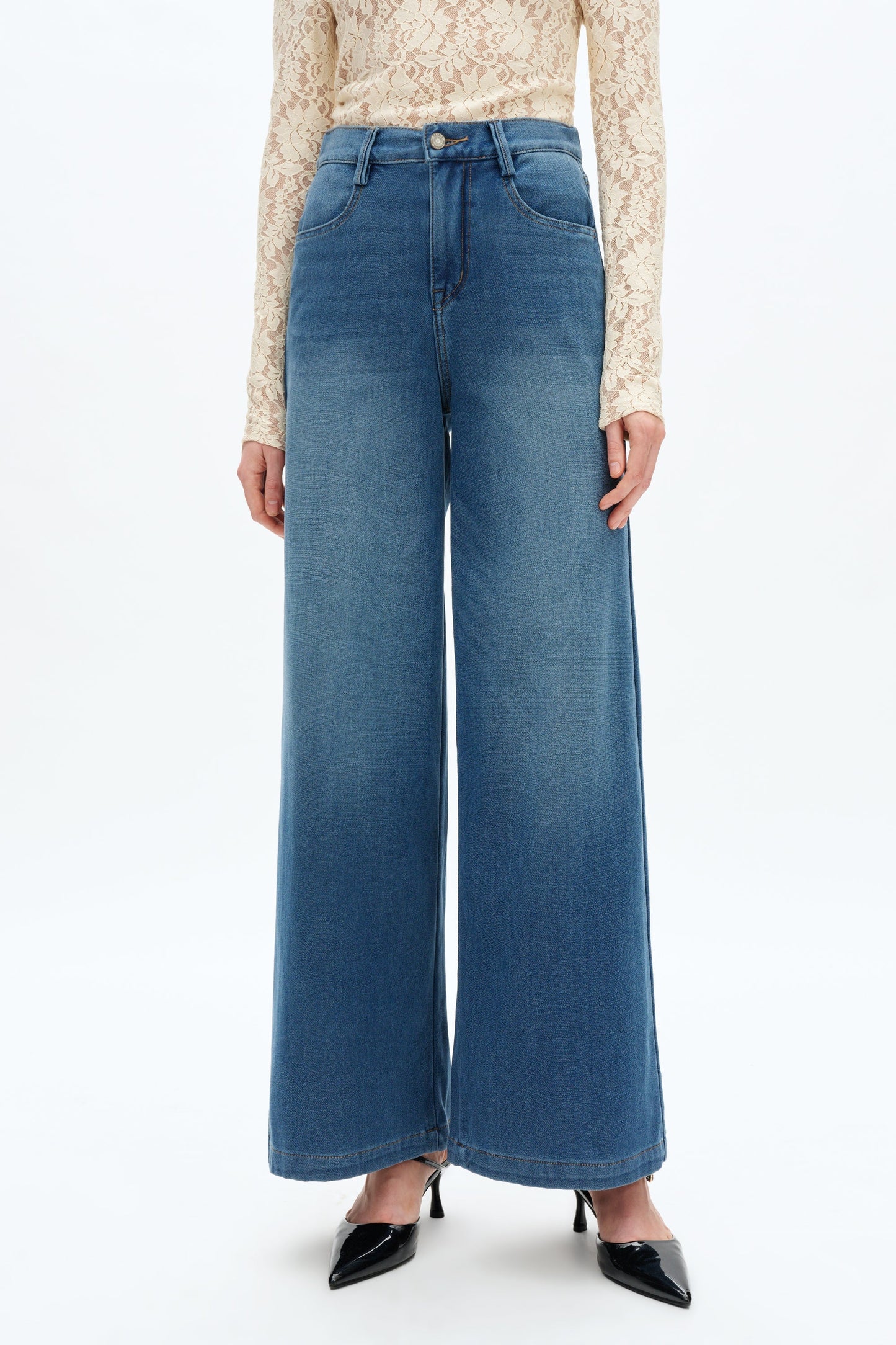 High Rise Wide Leg Jeans - Medium Blue