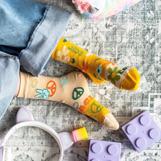 Friday Sock Co. Kids' Mismatch Socks | Peace and Love