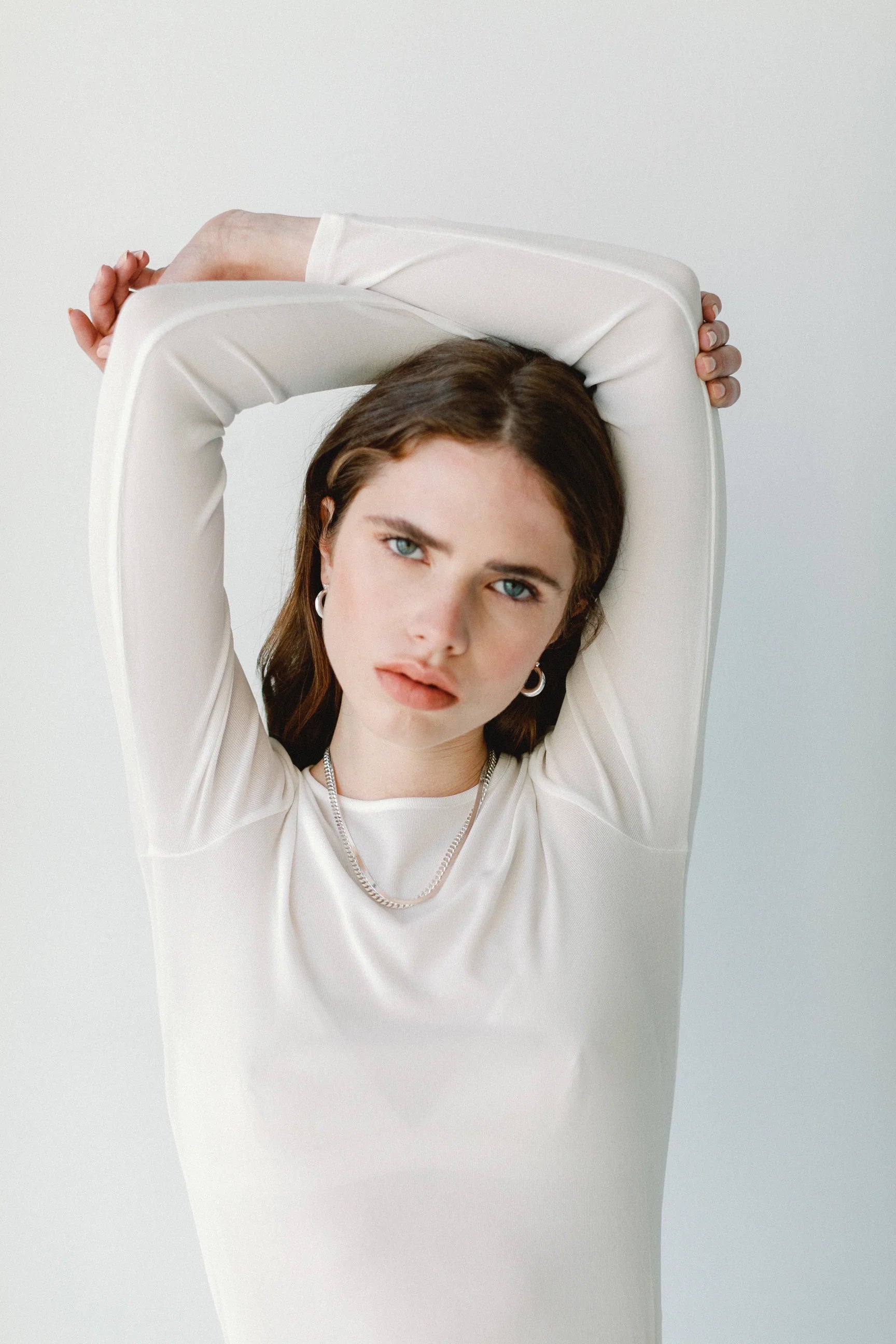 Lisbeth Jewelry - Hailey Hoop Earrings - Silver