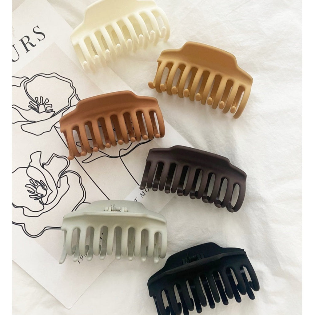 LoveLina - Ara Hair Claw - Matte Collection