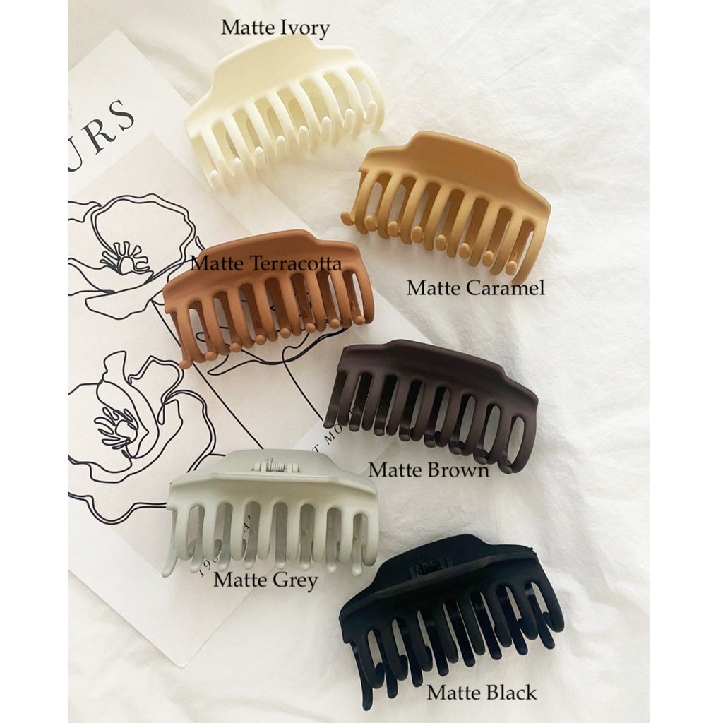 LoveLina - Ara Hair Claw - Matte Collection