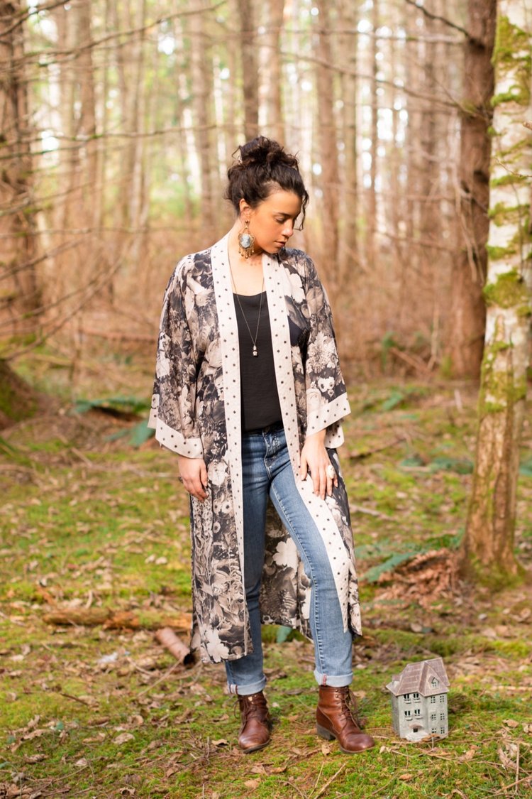 Market of Stars  Opera Duster | Looking Glass