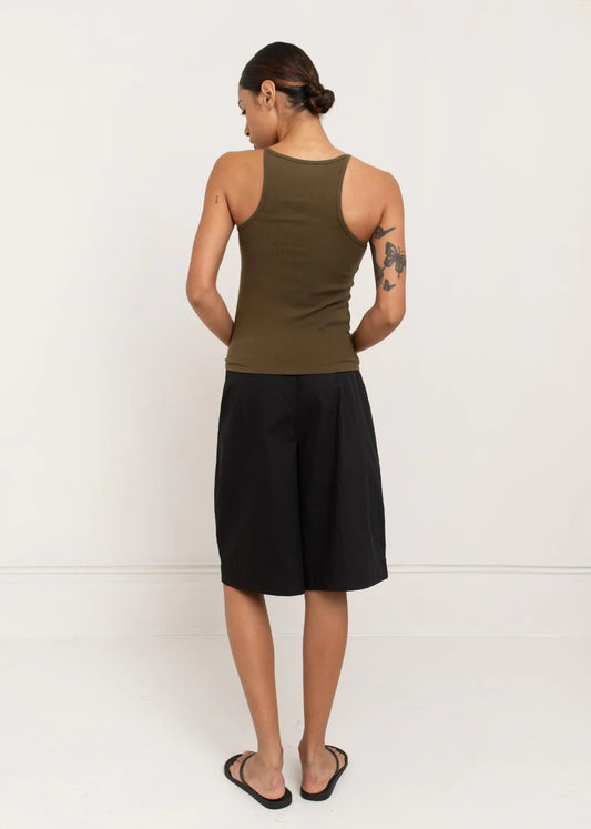 Paper Label Sylvie Short | Black, Designed in Canada