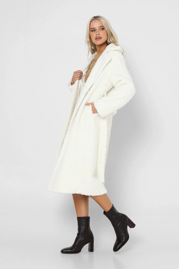 Lost in Lunar - Rose Teddy Coat - Winter White