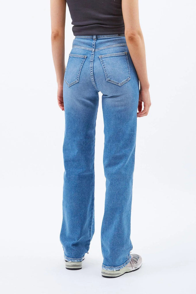 Dr Denim Moxy Jeans | Cape Sky Worn Hem, Designed in Canada