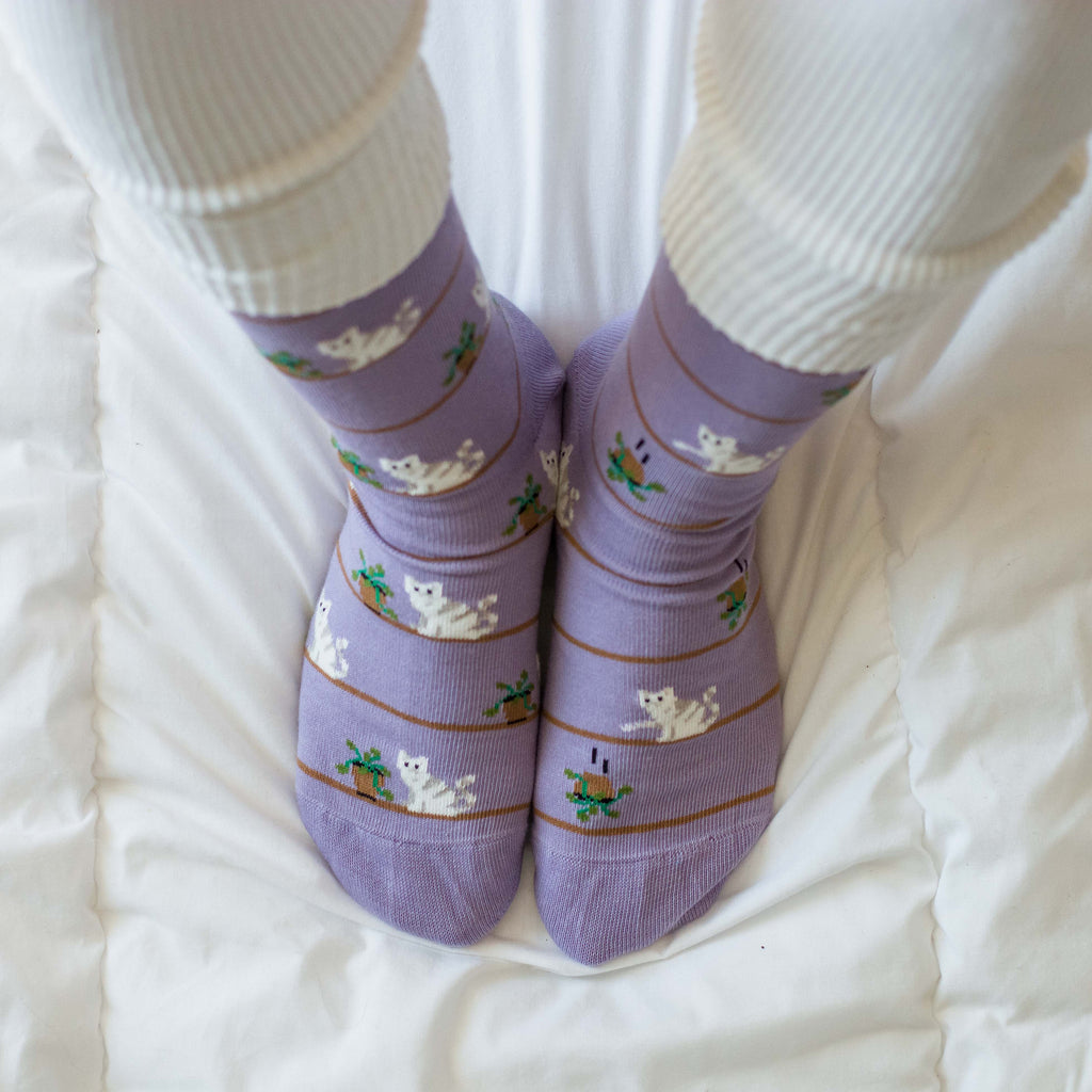 Friday Sock Co. Women's Mismatched Socks - Cat and Plant