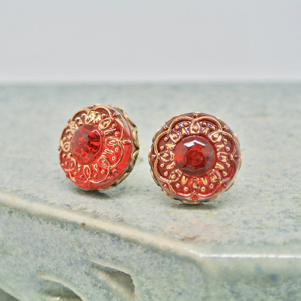 Grandmother's Buttons Earring Studs Petit Bohemia Crimson Flower at Twang and Pearl